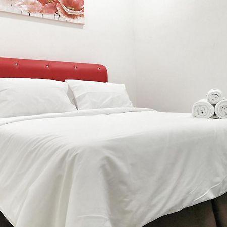 Teratak Persona Homestay. 4 Rooms Double Storey Terrace In Kuantan City. Extérieur photo
